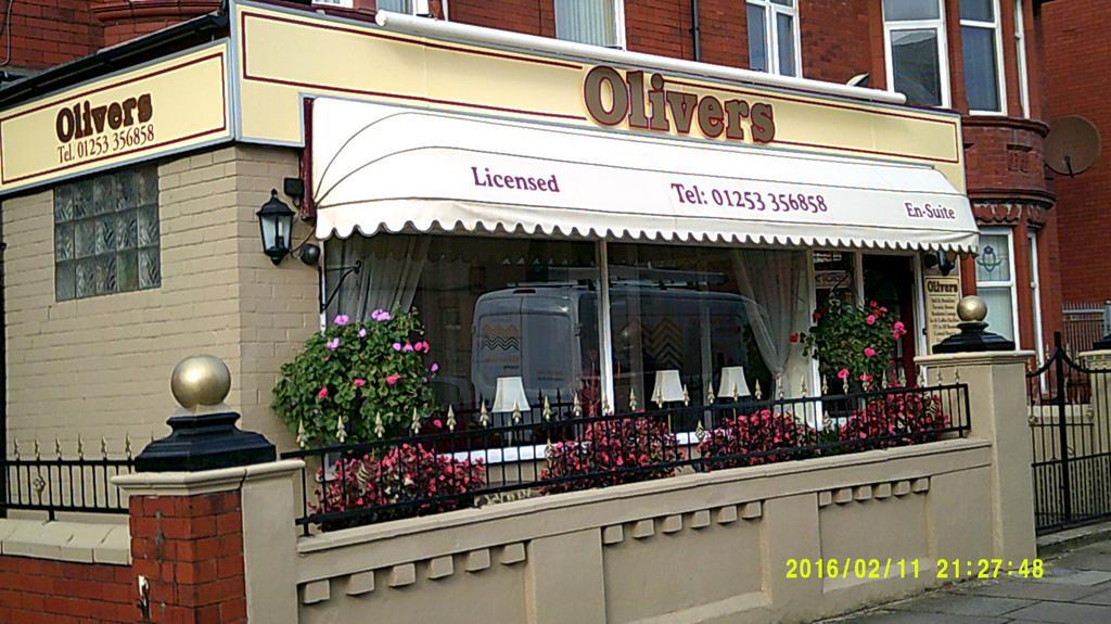 Olivers Strickley Over 35 Years Only แบล็คพูล ภายนอก รูปภาพ